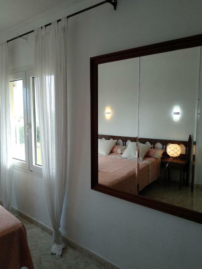 Sea Front Apartment In Platja Pals With Terrace And Parking 外观 照片